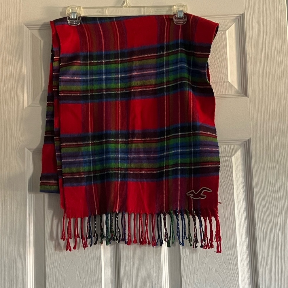 Hollister Scarf